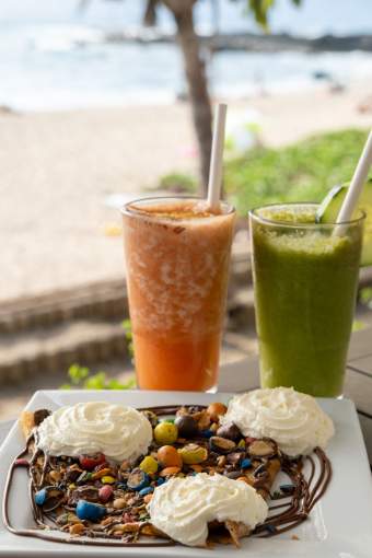 Reunion Island, Boucan Canot, Café Bronzette, Beachfront restaurant