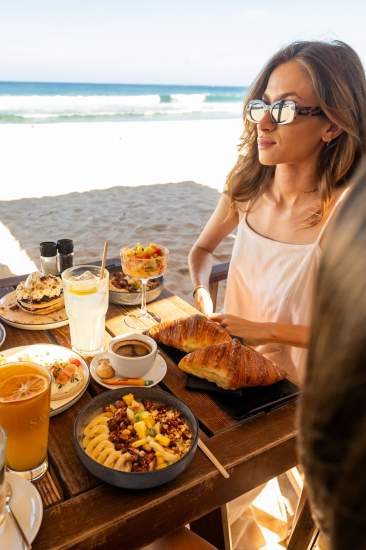 Reunion Island, Saint Gilles les Bains, Les Brisants, Sauvage Plage, Beach Restaurant